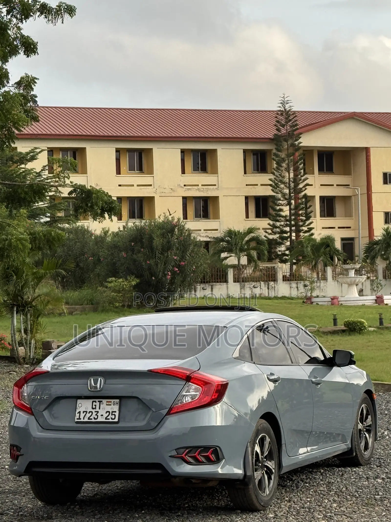 Honda Civic EX 4dr Sedan (2.0L 4cyl) 2017