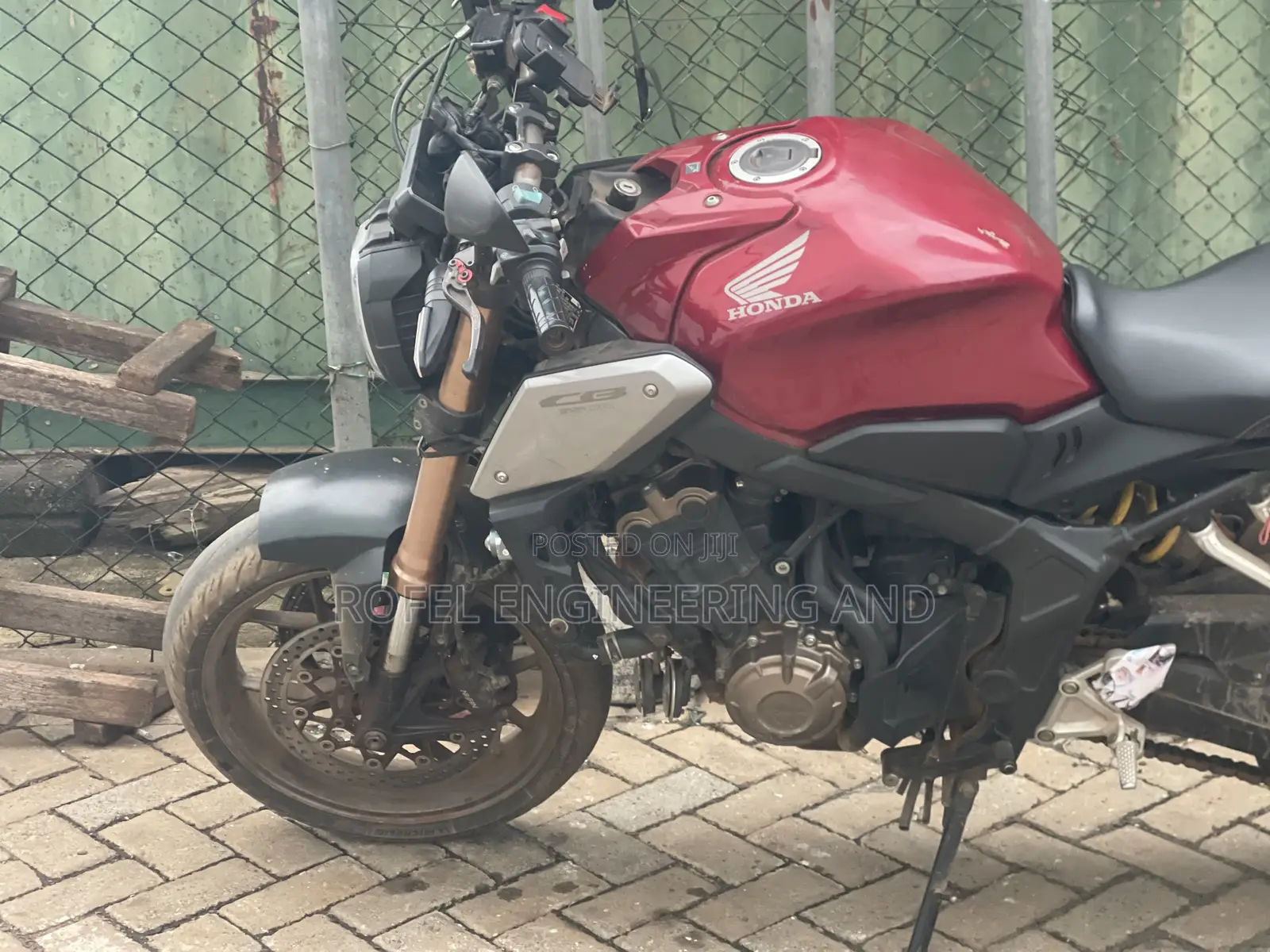 Honda CB 2020 Red
