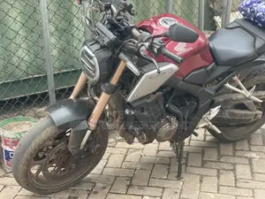 Honda CB 2020 Red