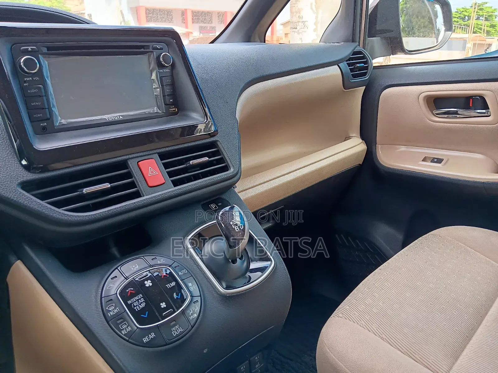 Toyota Voxy 2016 Brown
