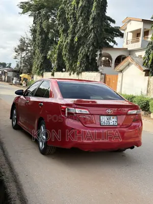 Toyota Camry 2014 Red