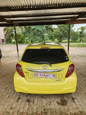 Toyota Vitz 1.3 AWD 3dr 2015 Yellow