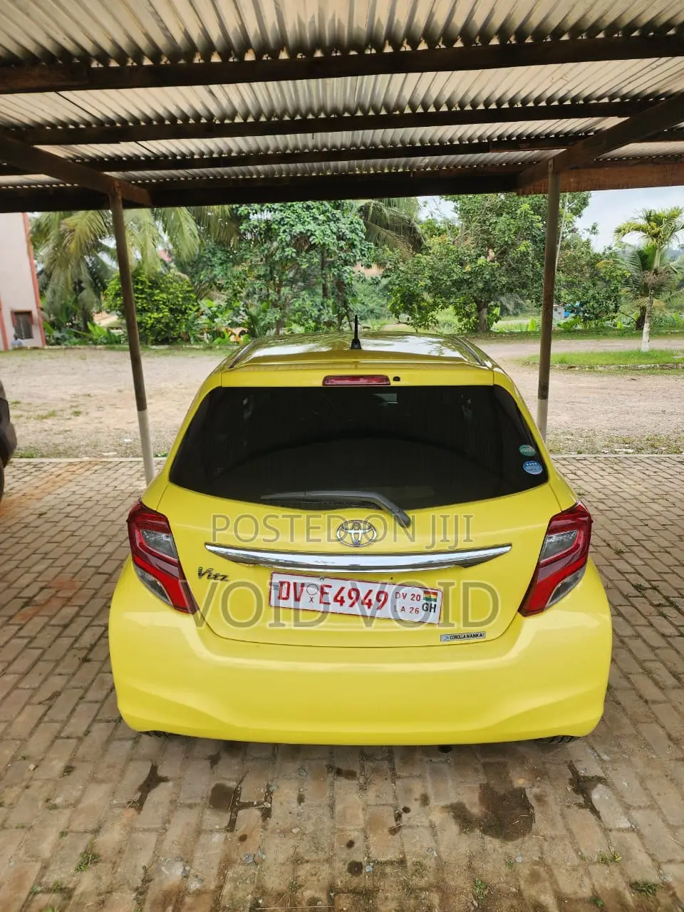 Toyota Vitz 1.3 AWD 3dr 2015 Yellow
