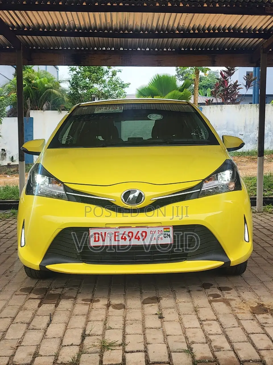 Toyota Vitz 1.3 AWD 3dr 2015 Yellow