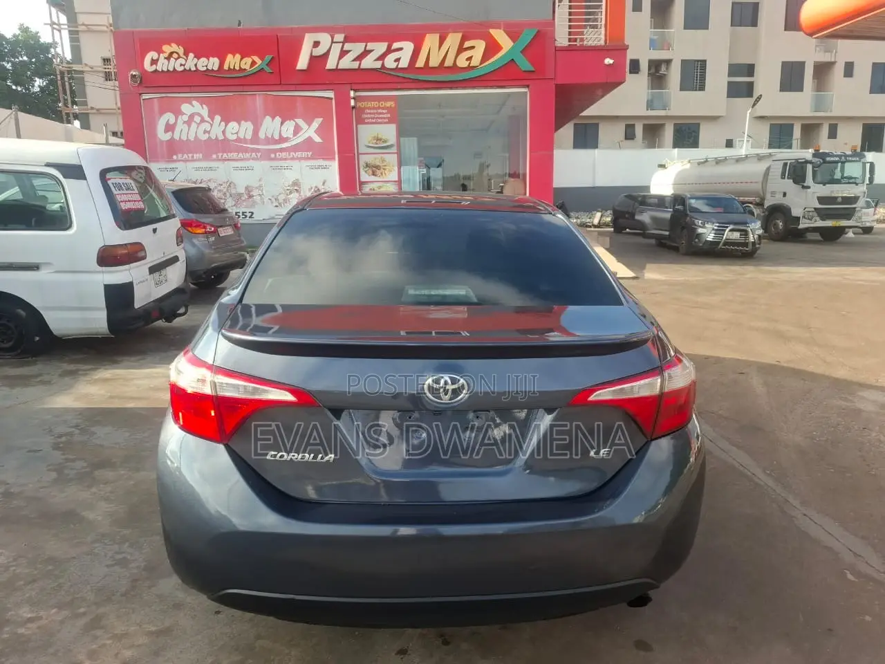 Toyota Corolla LE Premium 4dr Sedan (1.8L 4cyl CVT) 2016 Gray