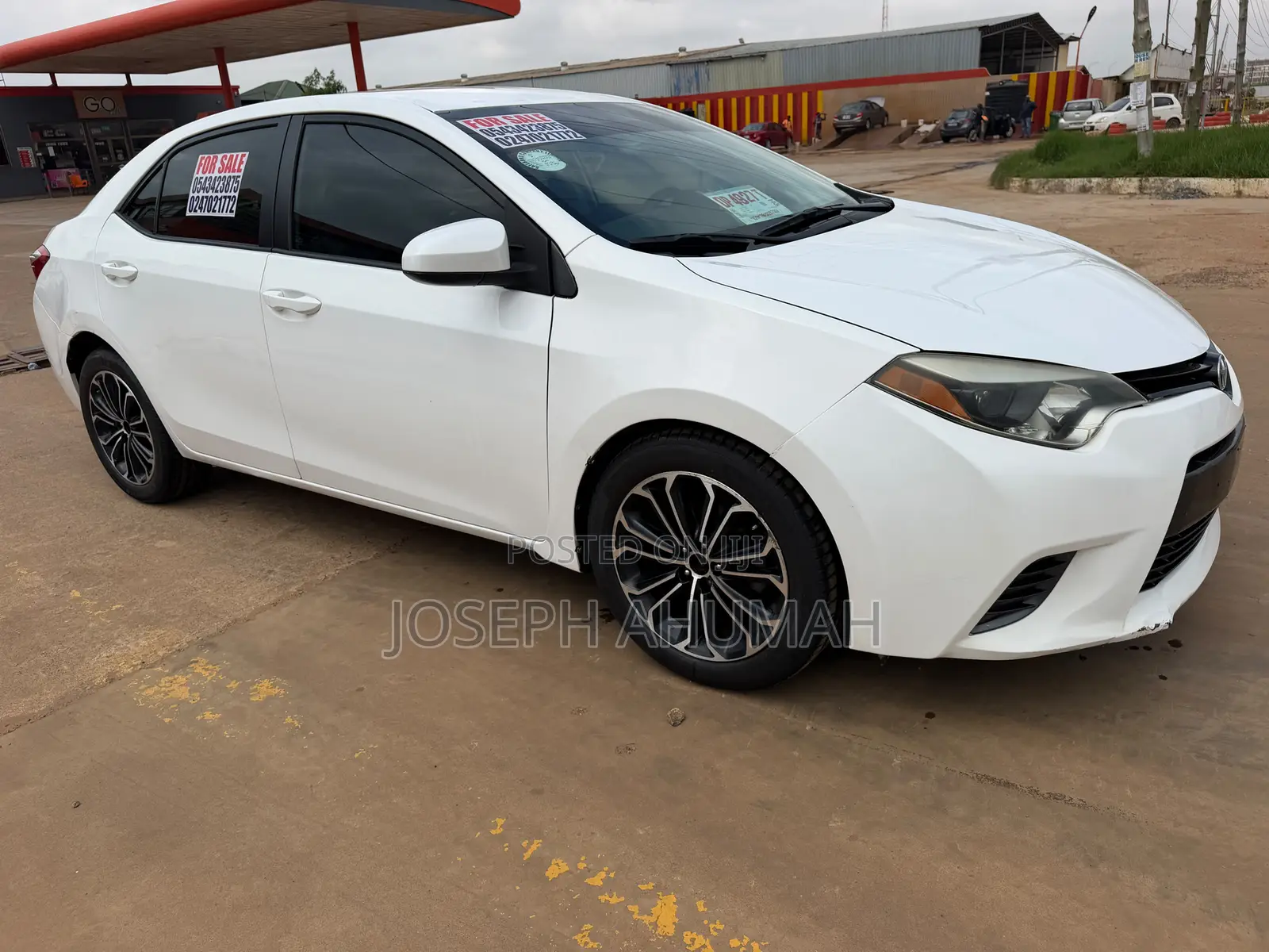Toyota Corolla LE 4dr Sedan (1.8L 4cyl CVT) 2016 White