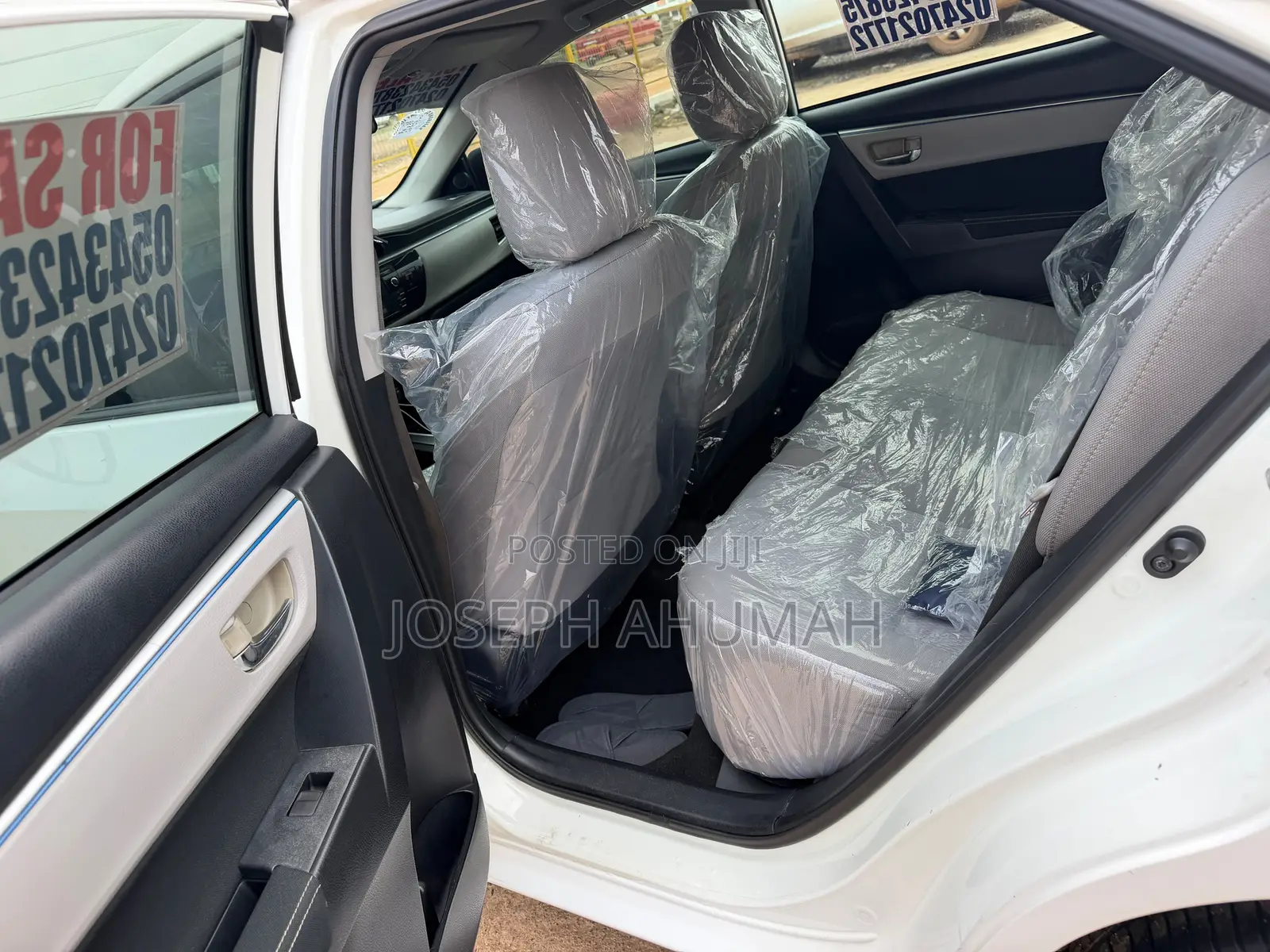 Toyota Corolla LE 4dr Sedan (1.8L 4cyl CVT) 2016 White