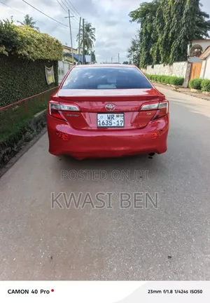 Toyota Camry 2014 Red