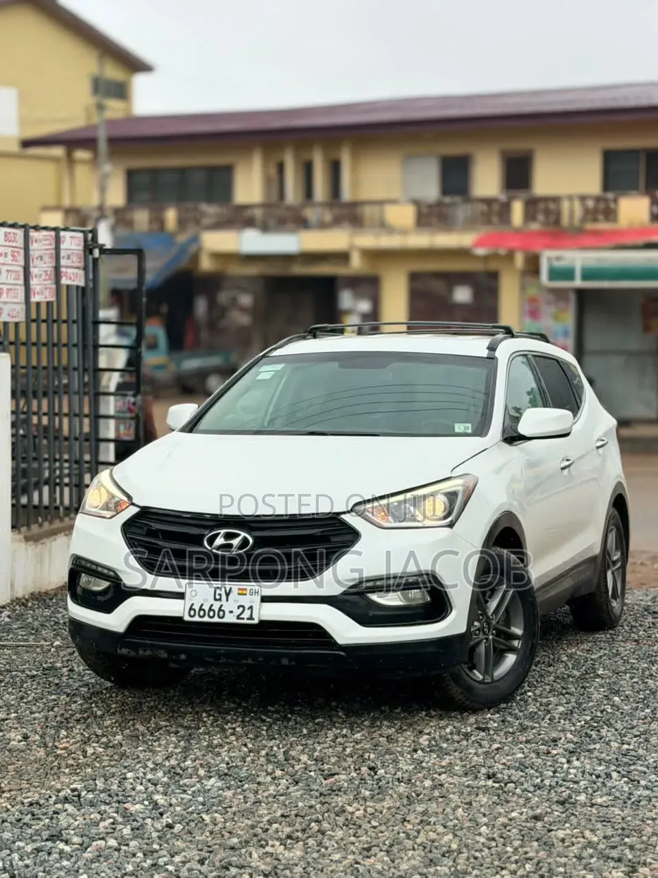 Hyundai Santa Fe 2017 White