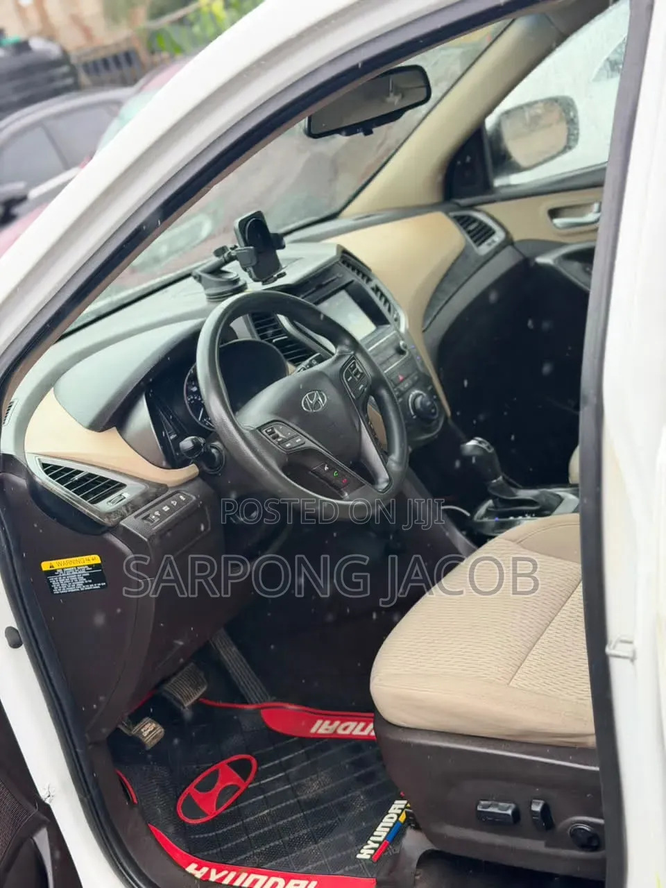 Hyundai Santa Fe 2017 White