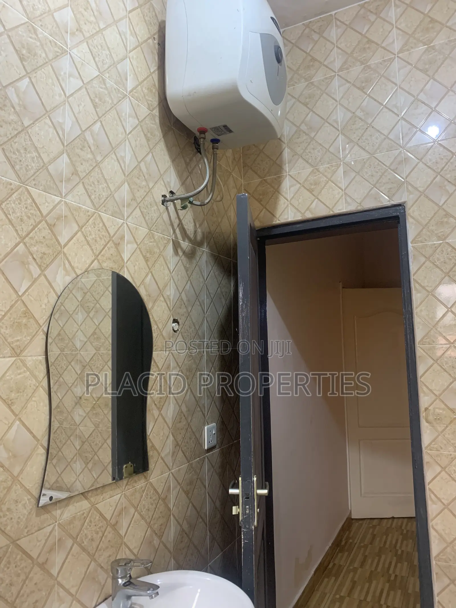 1bdrm Apartment in Adenta for rent