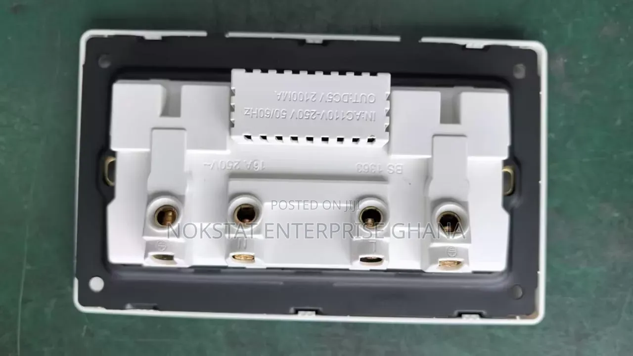 Tempered Glass Universal USB +Type C Socket