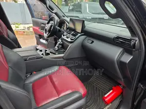 Toyota Land Cruiser 2024 Black