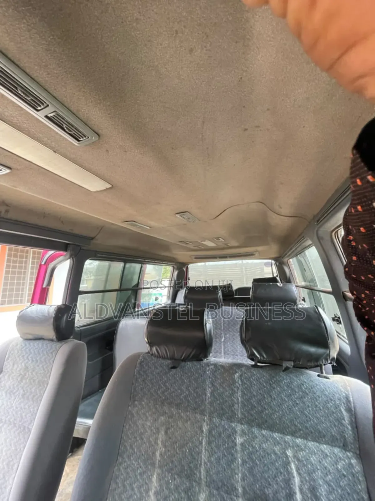 Bus 2002 Pink