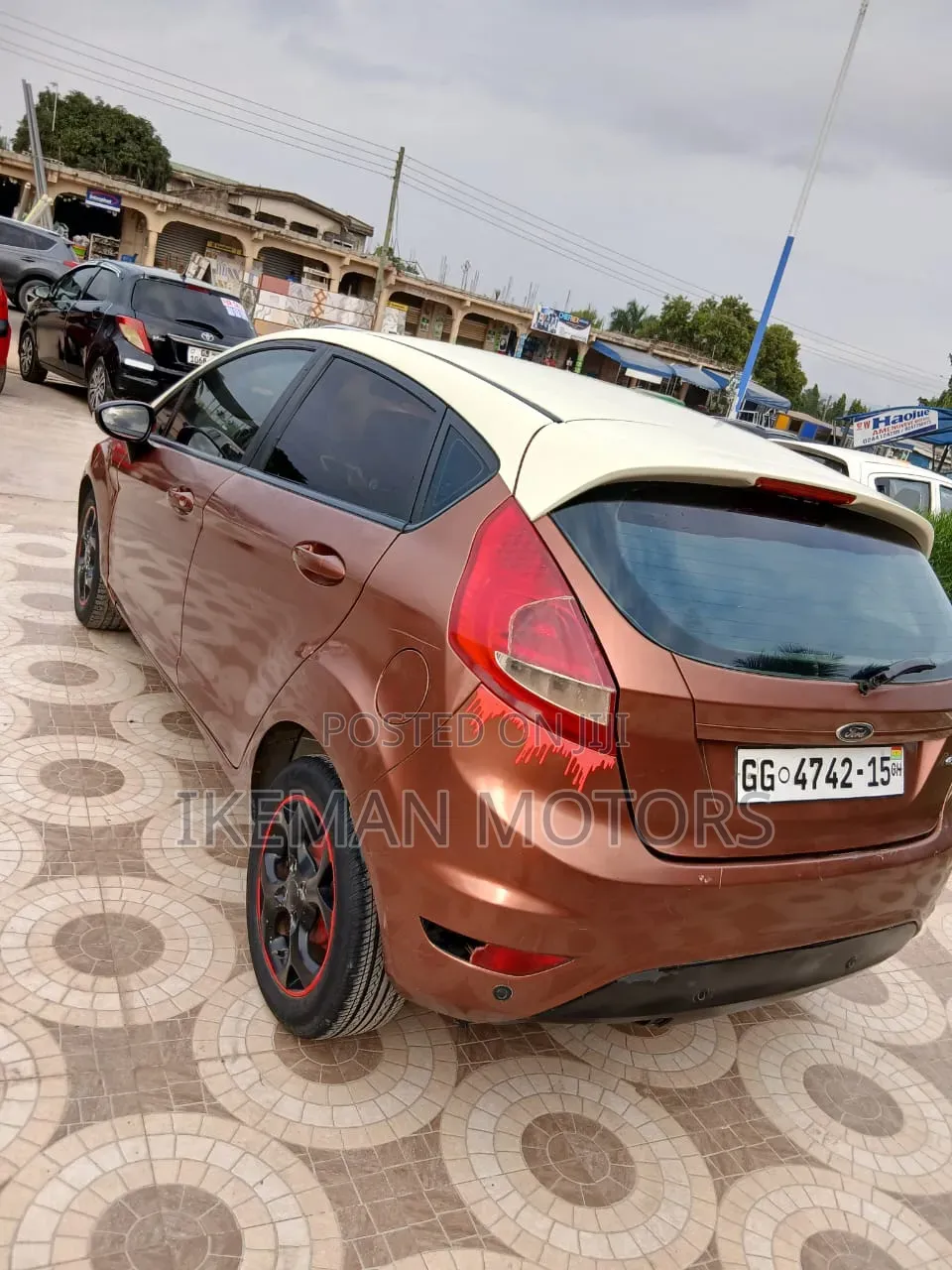Ford Fiesta 2011 Gold