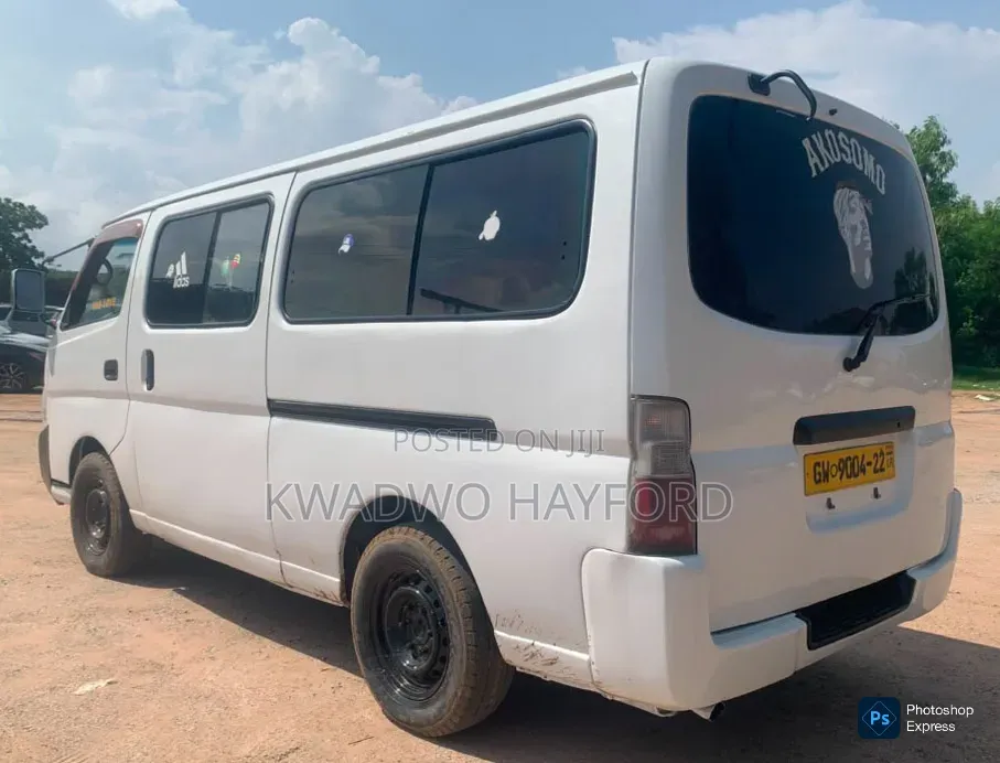 Nissan Caravan (Urvan) 2012 White