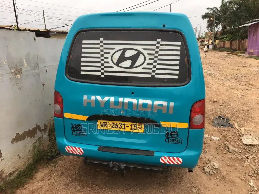 Hyundai H200 1999 Green