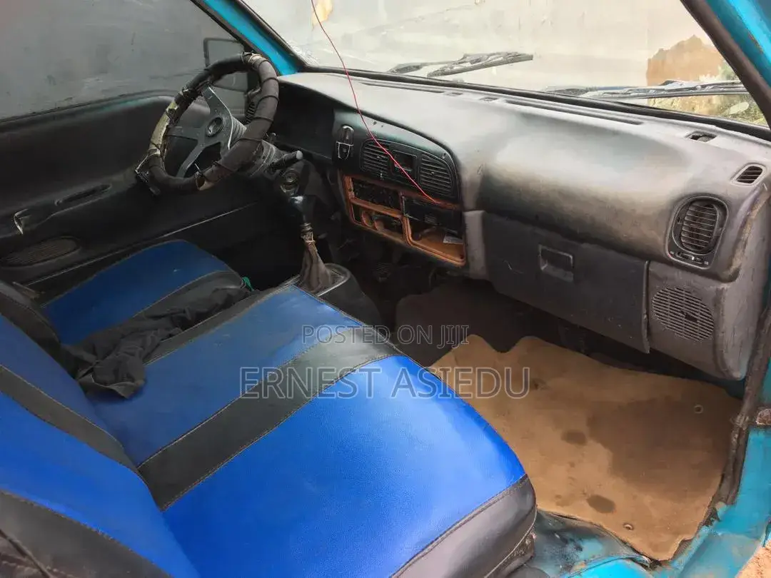 Hyundai H200 1999 Green