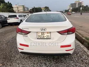 Hyundai Elantra SE 4dr Sedan (1.8L 4cyl 6A) 2015 White