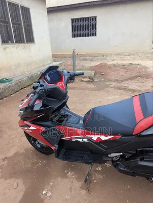 Yamaha NMAX 155 2025 Red