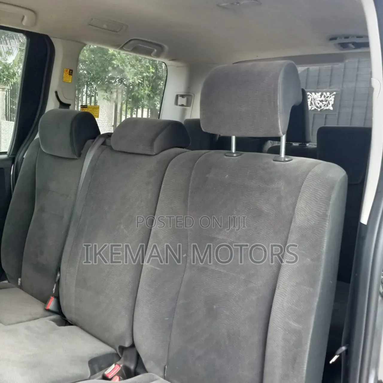 Toyota Voxy 2012 Silver