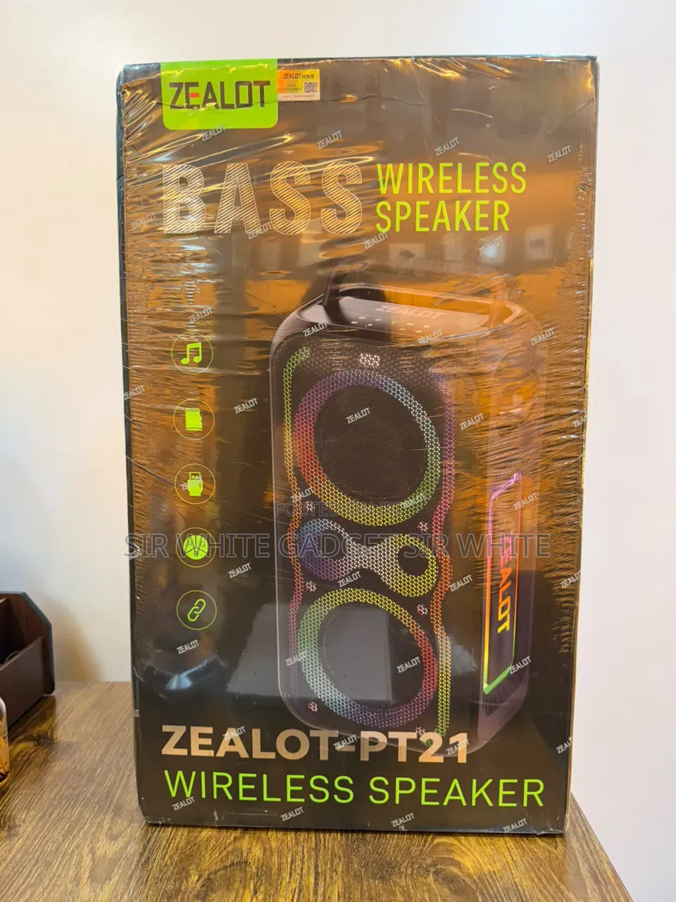 Zealot PT21 Is a High Powered 200W Portable Speaker 6-Inch Woofers