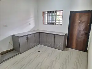 2bdrm House in Gbetsile (Assemblies, Accra Metropolitan for rent