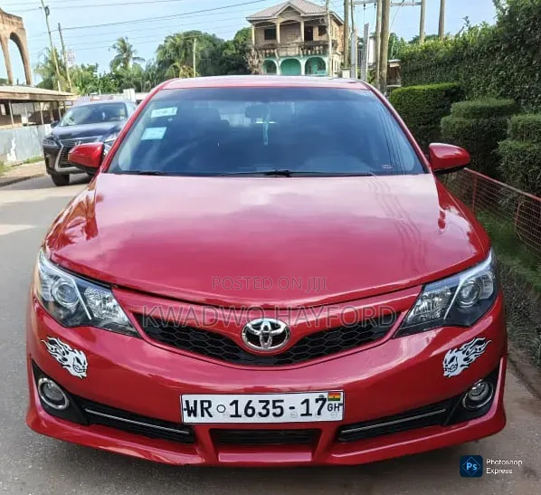 Toyota Camry 2014 Red
