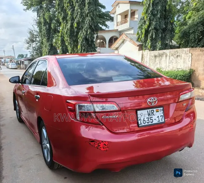 Toyota Camry 2014 Red