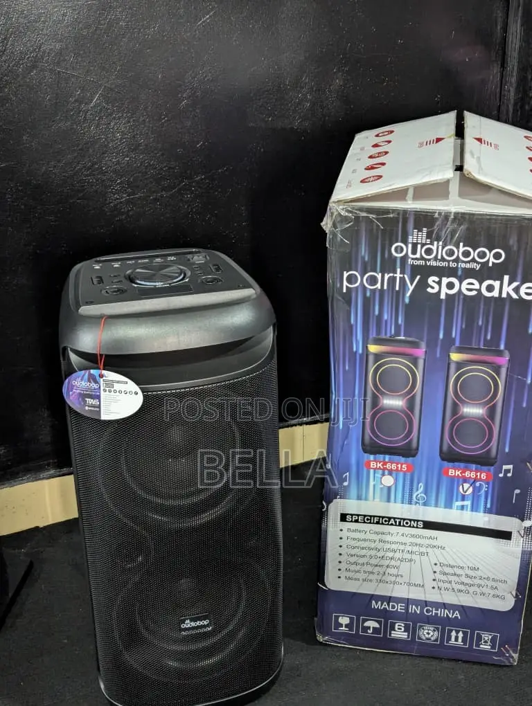 Speaker With 1 Microphone