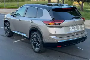 New Nissan Rogue Platinum AWD 2026 Gray