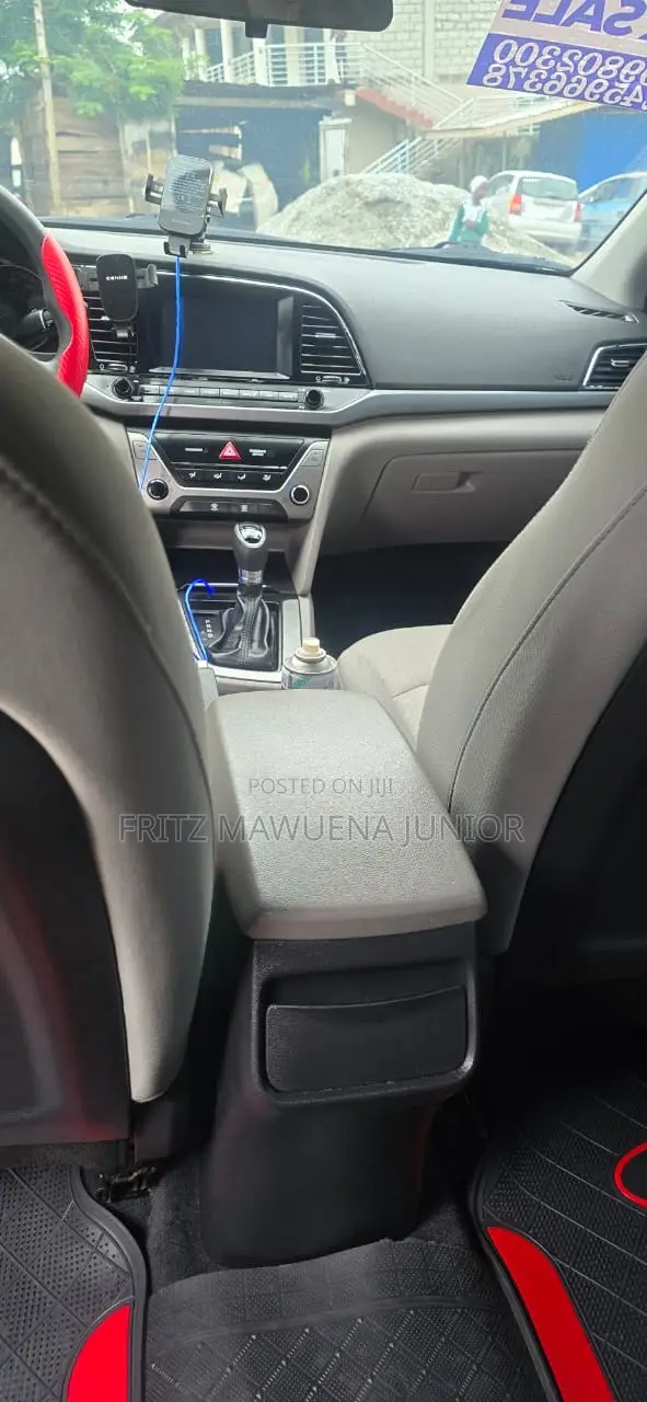 Hyundai Elantra 2017 Blue