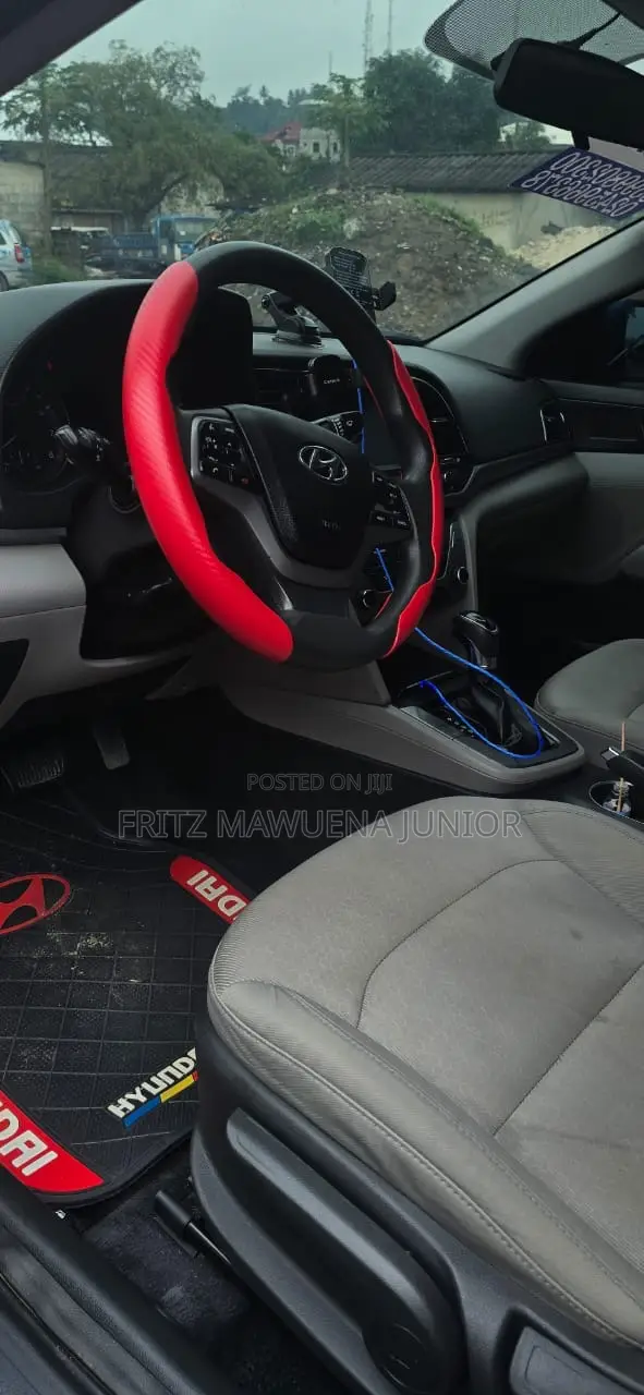 Hyundai Elantra 2017 Blue