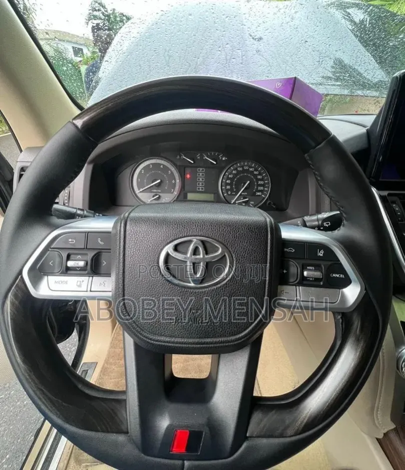 Toyota Land Cruiser 2017 Black