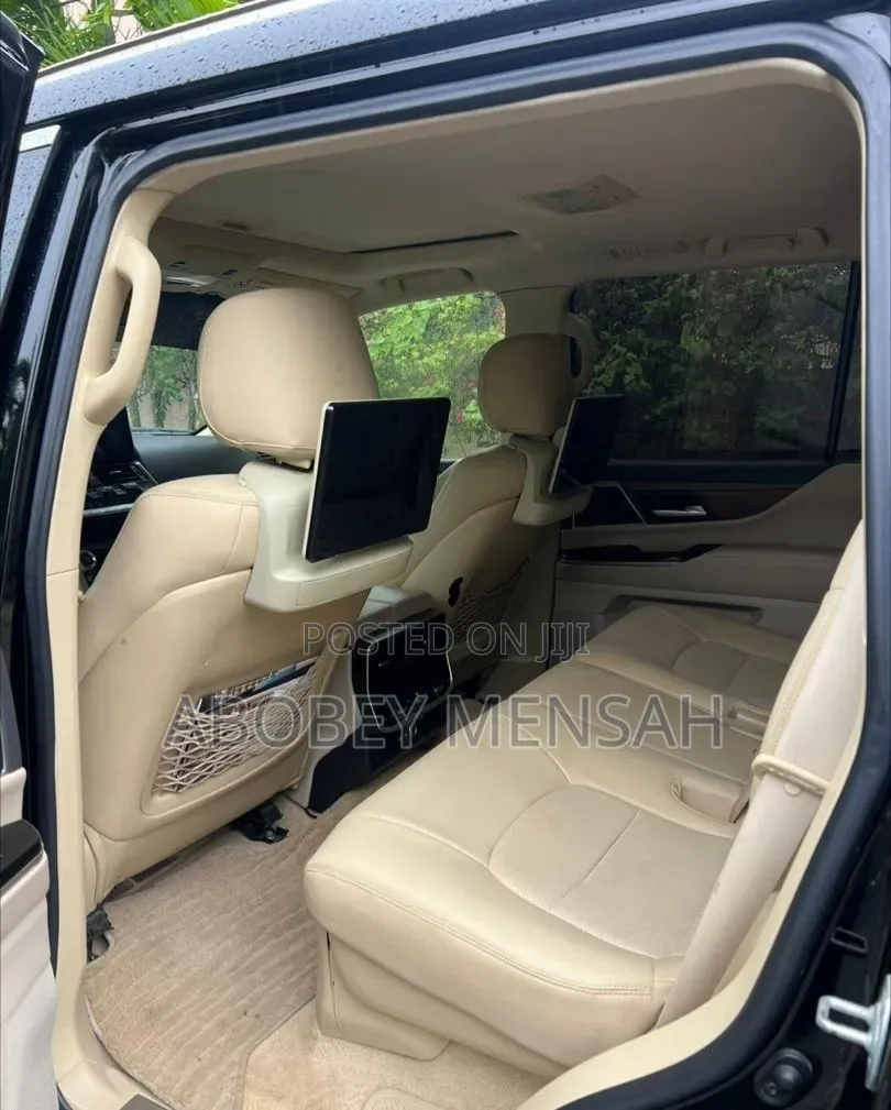 Toyota Land Cruiser 2017 Black