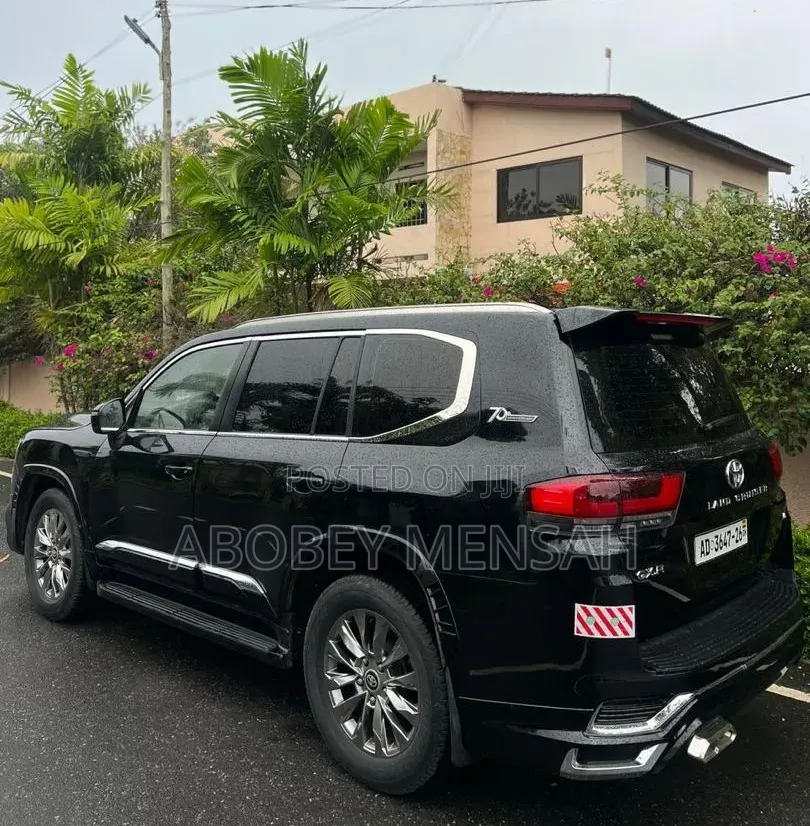 Toyota Land Cruiser 2017 Black