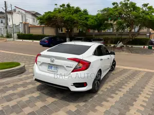 Honda Civic 2017 White