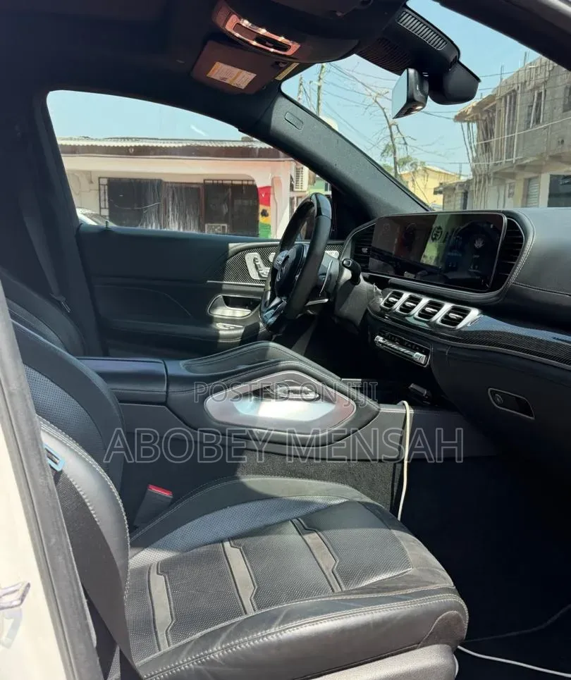 Mercedes-Benz GLE-Class 2023 White