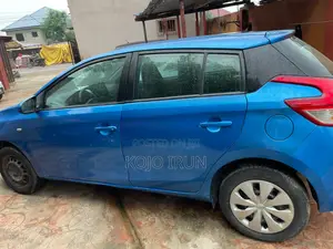 Toyota Yaris 2014 Blue