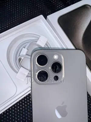 Apple iPhone 15 Pro Max 256 GB Silver