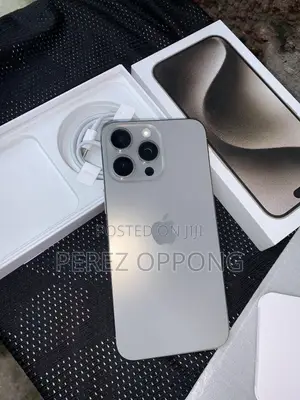 Apple iPhone 15 Pro Max 256 GB Silver