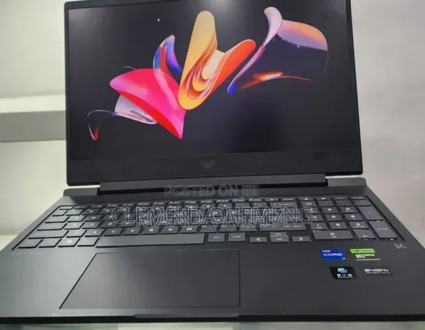 New Laptop HP Victus 16 16GB Intel Core i7 SSD 512GB