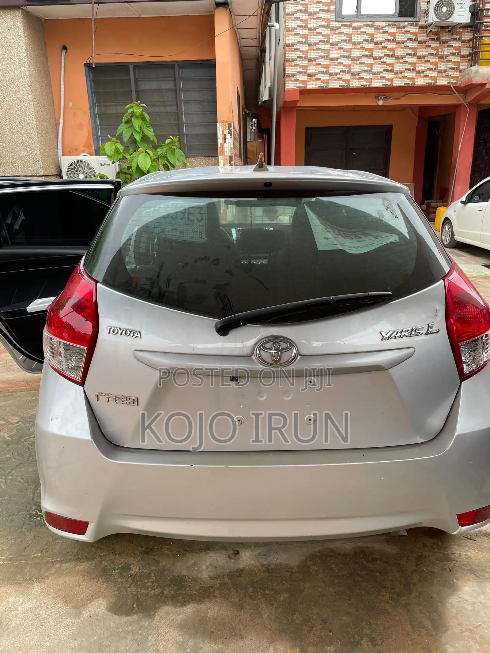Toyota Yaris 2014 Silver