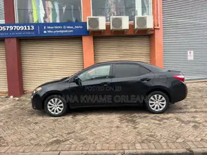 Toyota Corolla LE 4dr Sedan (1.8L 4cyl CVT) 2015 Black