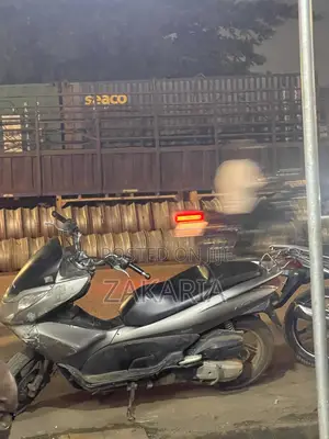Honda 2022 Gray