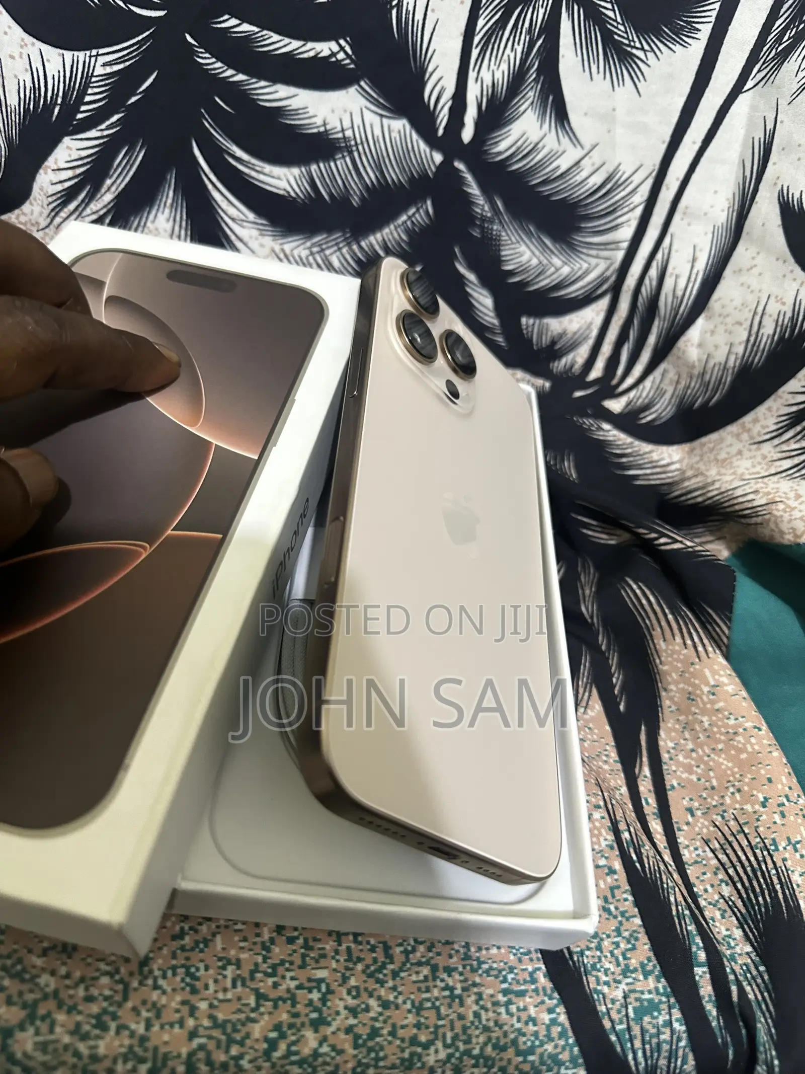 Apple iPhone 16 Pro Max 256 GB Gold