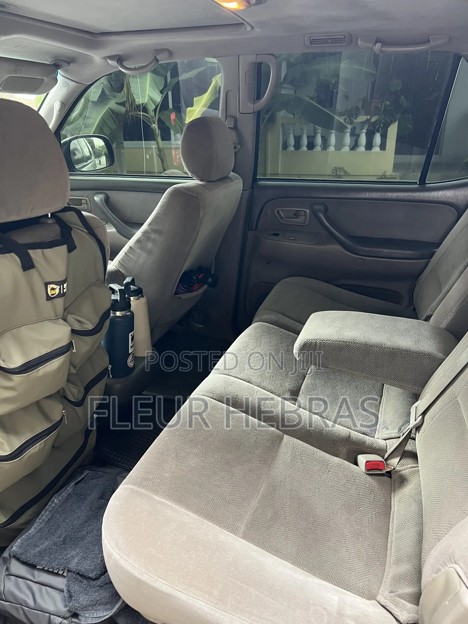 Toyota Sequoia SR5 4dr SUV 4WD (4.7L 8cyl 5A) 2006 Gray