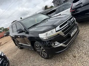 Toyota Land Cruiser 4.5 V8 GXR 2012 Black