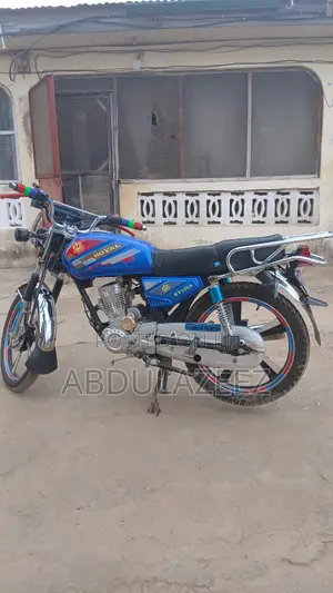 Royal RY125 2025 Blue