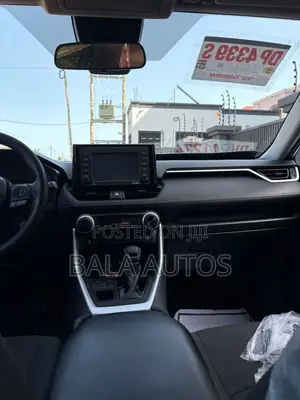 Toyota RAV4 XLE AWD 2020 Gray